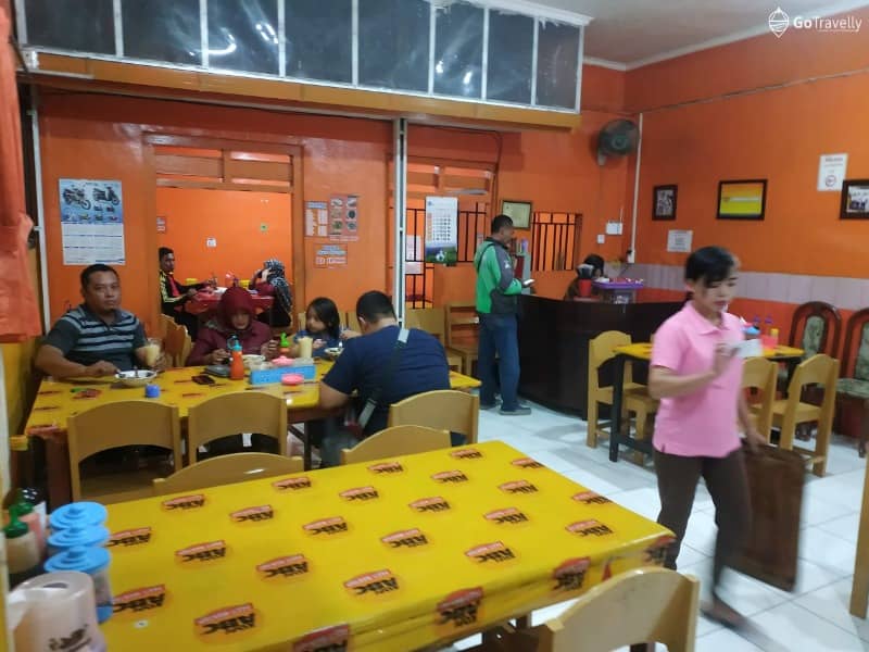 Lezatnya Mie Apong Sampurna: Kuliner Legendaris yang Eksis Lebih dari Setengah Abad! - GoTravelly