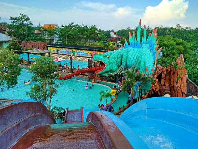 TIARA PARK Tiket &amp; Wahana Januari 2022 - TravelsPromo